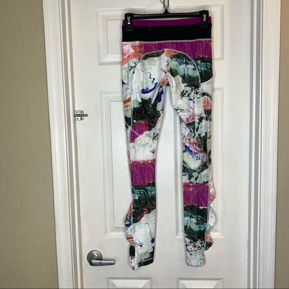 Lululemon Speed Tight III *All Full-On Luxtreme Pigment Wave Multi Plum Size 4 - Picture 7 of 9